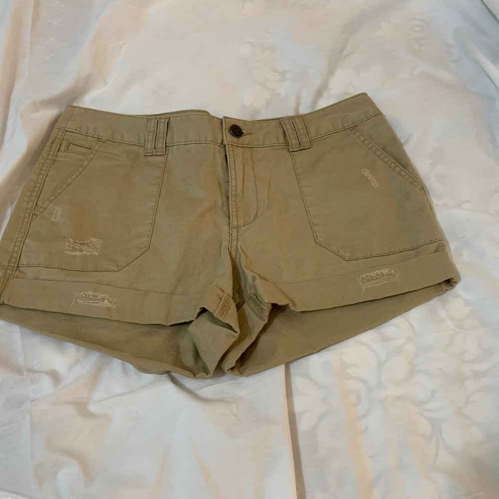 Mossimo Siupply Co. Khaki Mid Rise Distressed Shorts Size 4